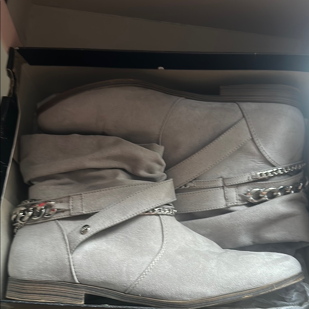 Women's Gray Ankle Boots